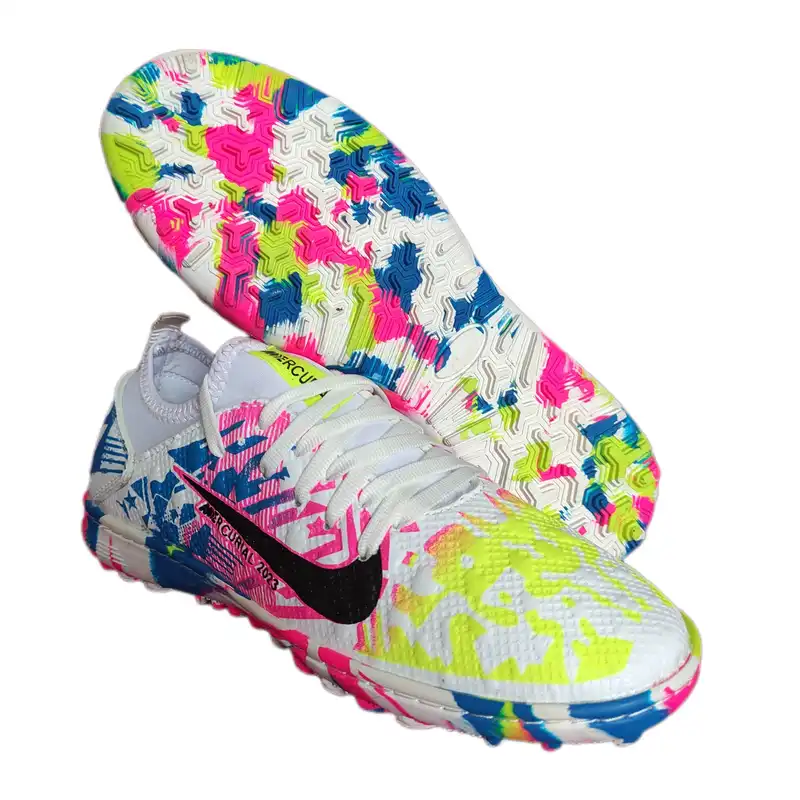 کفش فوتبال مدل چمن مصنوعی