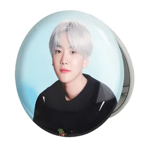 آینه جیبی خندالو طرح بکهیون گروه اکسو EXO مدل تاشو کد 13620 