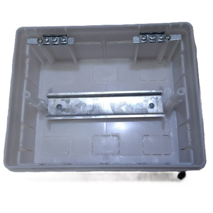 جعبه فیوز 8 عددی آلانور الکتریک مدل توکار طرح LCD