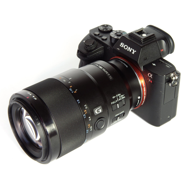 لنز دوربین سونی مدل 90mm f/2.8 Macro G OSS