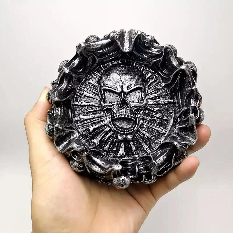 عکس شماره 6 : زیرسیگاری طرح اسکلت مدل شعله