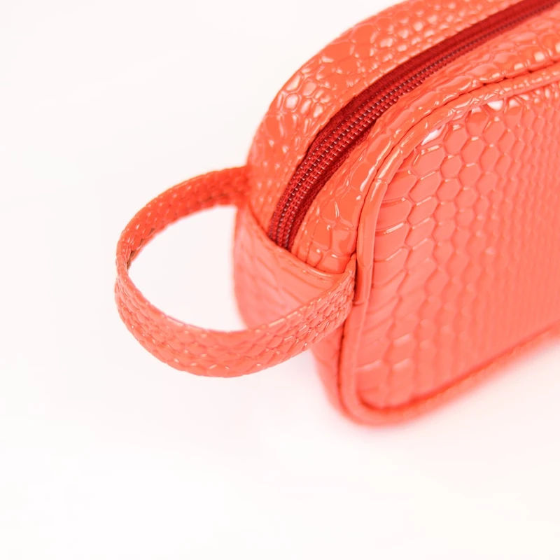 عکس شماره 23 : کیف لوازم آرایش زنانه مدل پوست ماری کیفت