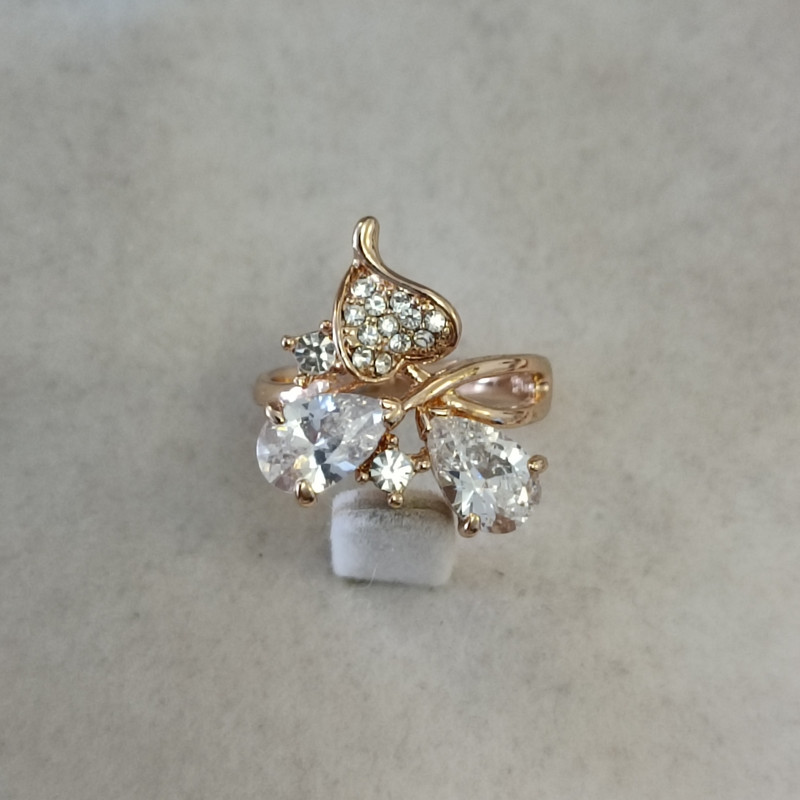 انگشتر زنانه مدل شاین نگین دار انگشتر زنانه مدل شاین نگین دار