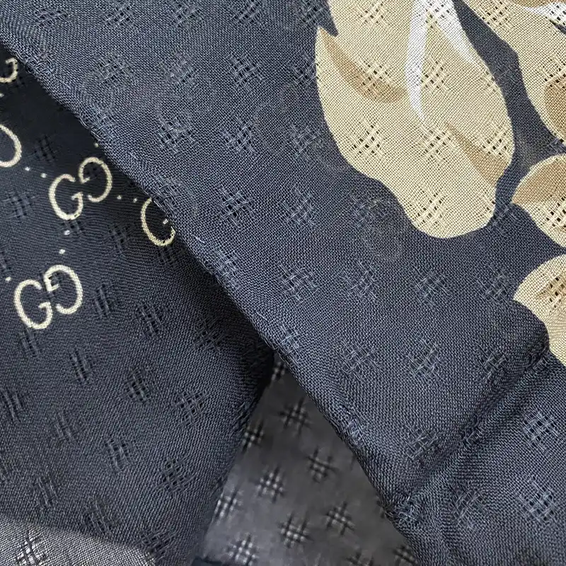 روسری زنانه مدل نخی گارزا ژاکارد دست دوز کد 06