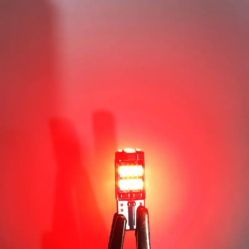 لامپ ال ای دی خودرو اف اچ دی مدل 26-RD بسته دو عددی