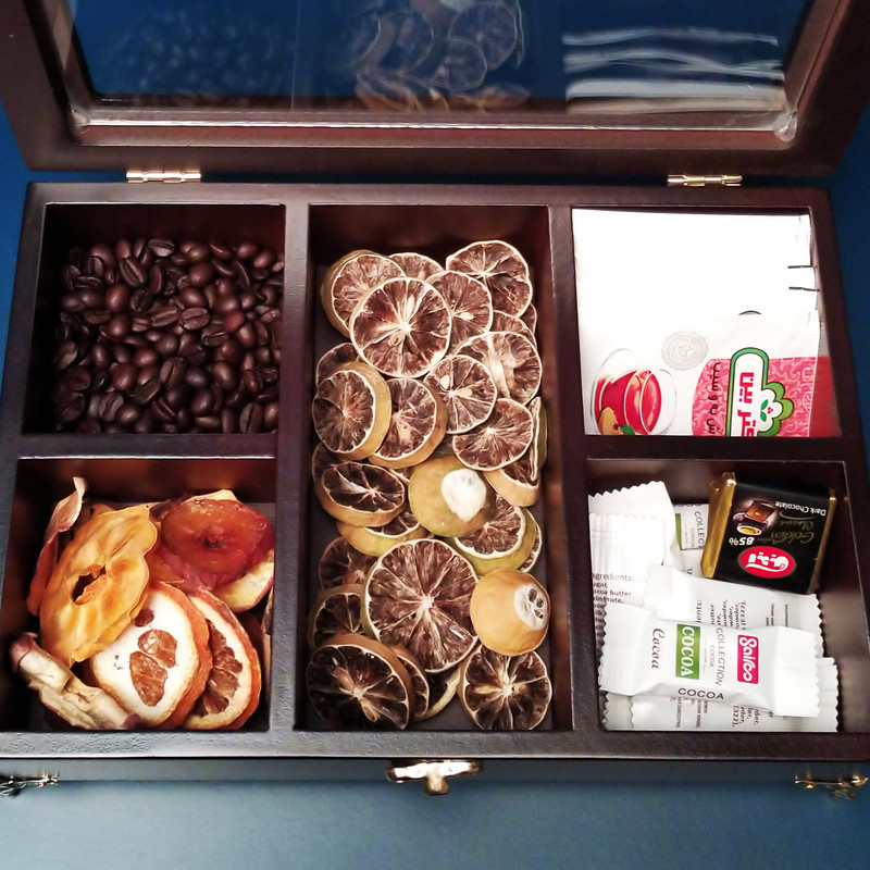 جعبه پذیرایی مدل پنج پارت پایه فلزی