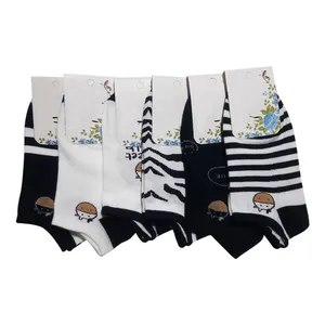 جوراب ساق کوتاه مدل گاو بسته 6 عددی