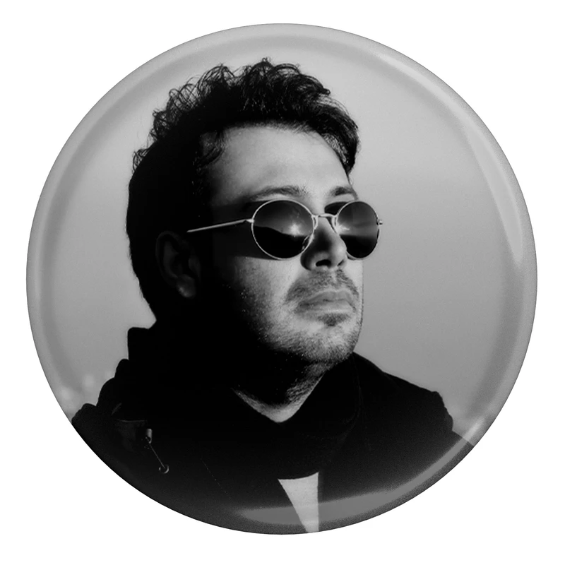 مگنت طرح خواننده محسن چاوشی مدل S9459 