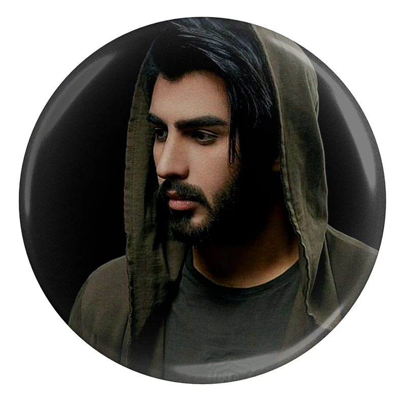 مگنت طرح خواننده رهام هادیان مدل S9507 