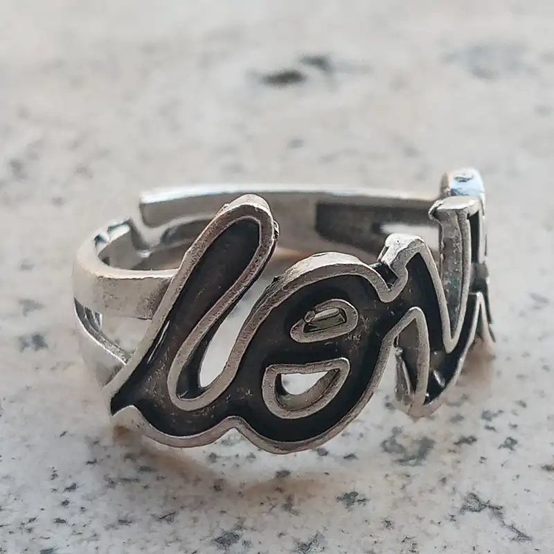 انگشتر مدل LOVE کد LO-09