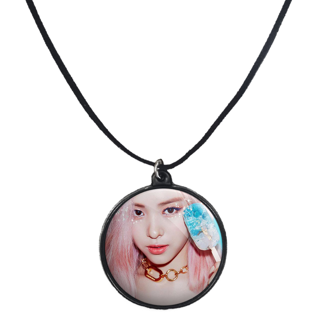 گردنبند پرمانه طرح گروه موسیقی ایتزی کد pmb.13206 مدل دو طرفه