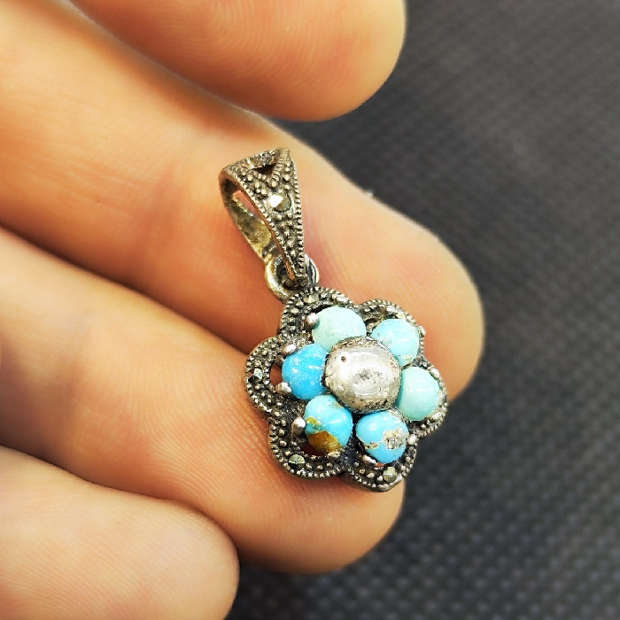 آویز گردنبند نقره زنانه مدل سنگ فیروزه نیشابور کد 85