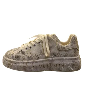 کفش روزمره زنانه مدل نگیندار 