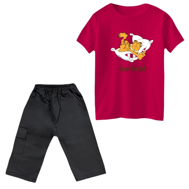 ست تی‌شرت و شلوارک پسرانه مدل گارفیلد و بالشت