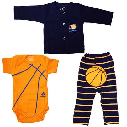 راهنمای خرید انواع خرید لباس بسکتبال بچه گانه، زنانه و مردانه ارزان قیمت - خرید لباس بسکتبال ساده، آستین دار و آستین حلقه ای، هودی، شورت و شلوارک و هودی مدل بسکتبال