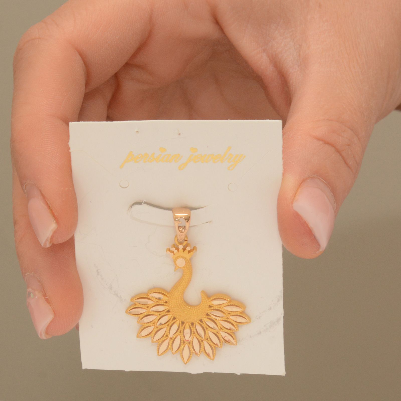 آویز گردنبند طلا 18 عیار زنانه طلای مستجابی مدل طاووس کد 2609 - - 3