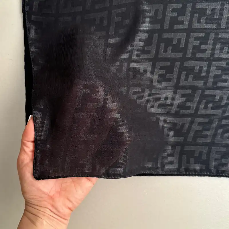 روسری زنانه مدل مینی نخی لطیف مارک برجسته دنیز کد 2