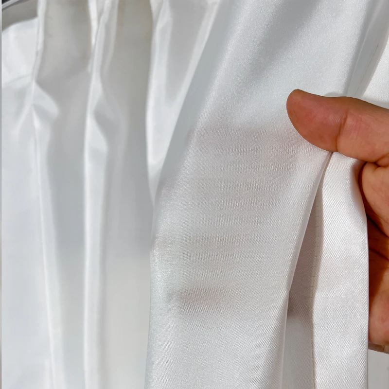 عکس شماره 5 : پرده مدل ساده آستر فلامنت سایز 300x275 سانتیمتر