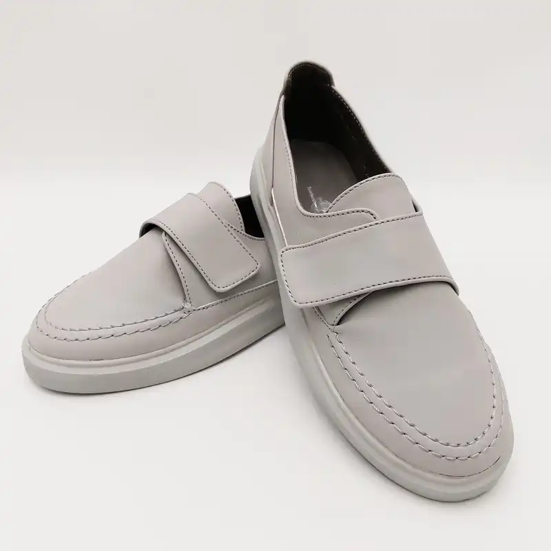 کفش روزمره زنانه مدل میلان رنگ طوسی