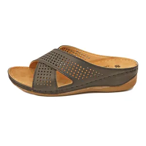 دمپایی زنانه کفش شیما مدل 400131