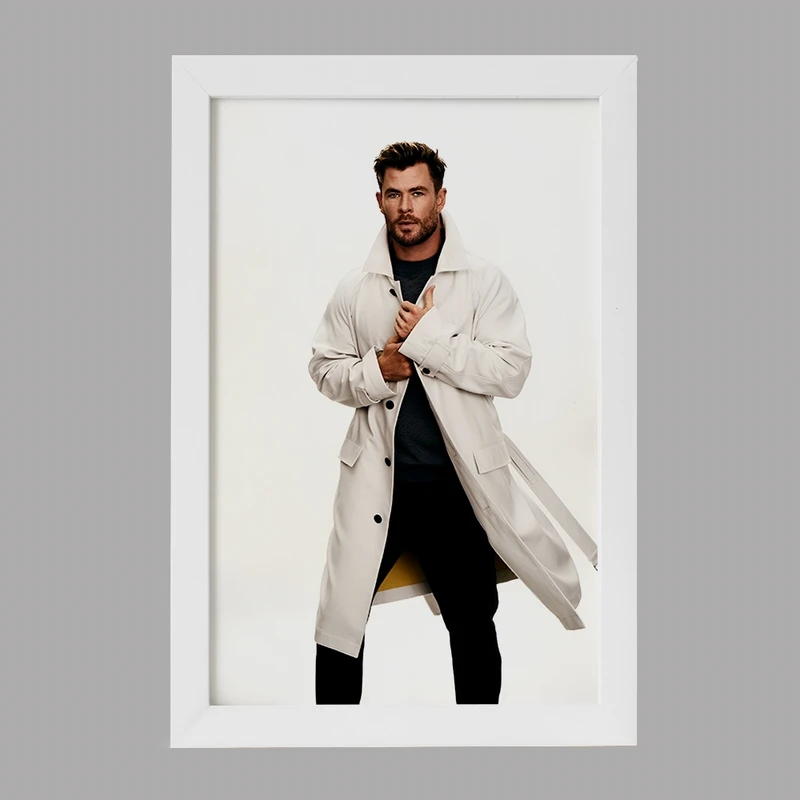 تابلو خندالو مدل کریس همسورث (Chris Hemsworth) کد F7447