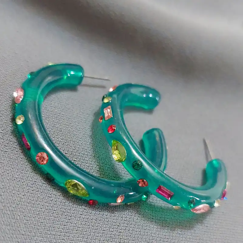 گوشواره زنانه مدل حلقه ای پلاستیکی