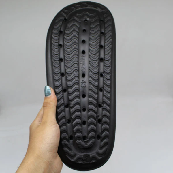 عکس شماره 7 : دمپایی لوکا مدل کوروش 134 کد 1390-bk