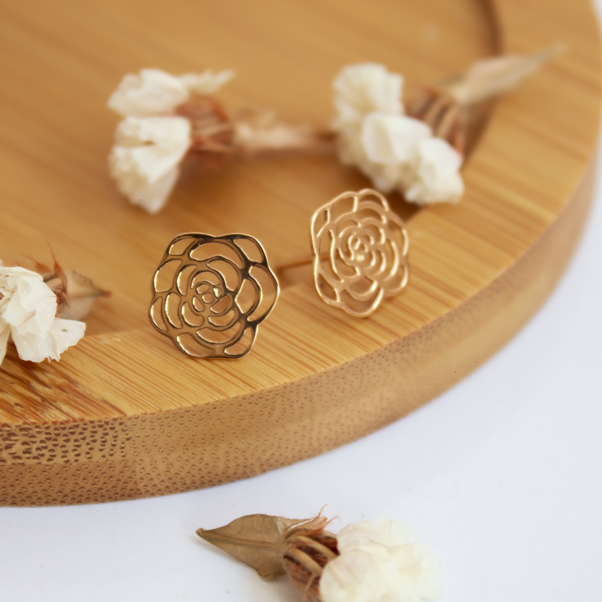 گوشواره طلا 18 عیار زنانه ترابی گالری مدل گل رز کد P0002