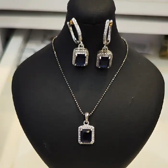 نیم ست نقره زنانه مدل سنگ یاقوت کبود کد 7800