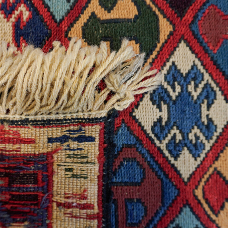 گلیم دستبافت ذرع و نیم طرح لوزی