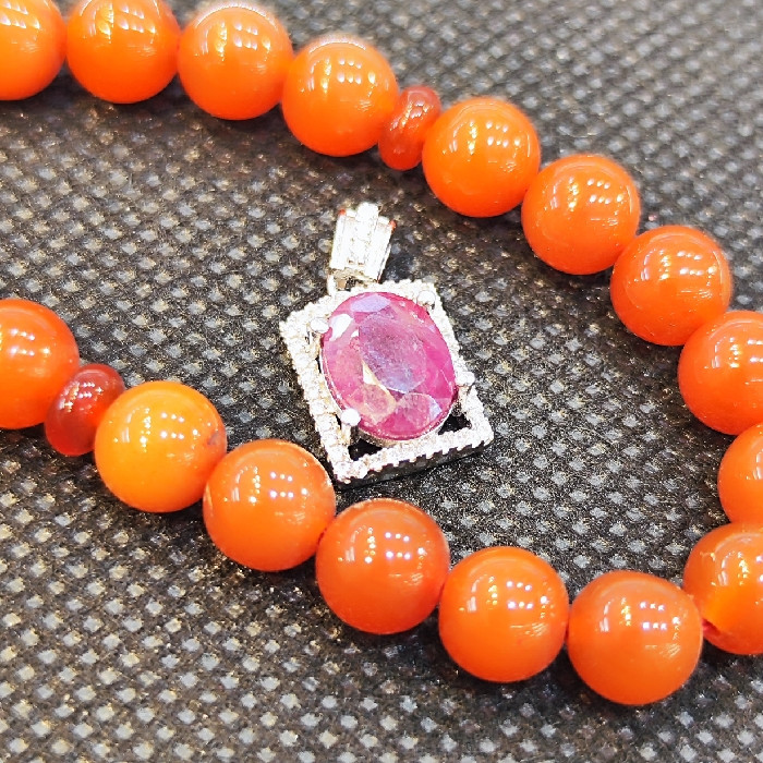 آویز گردنبند نقره زنانه مدل سنگ یاقوت آفریقایی کد 85 آویز گردنبند نقره زنانه مدل سنگ یاقوت آفریقایی کد 85