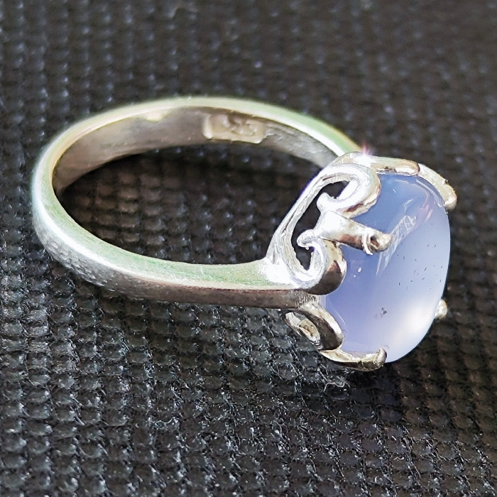 انگشتر نقره زنانه مدل عقیق یمانی کبود کد 330 انگشتر نقره زنانه مدل عقیق یمانی کبود کد 330