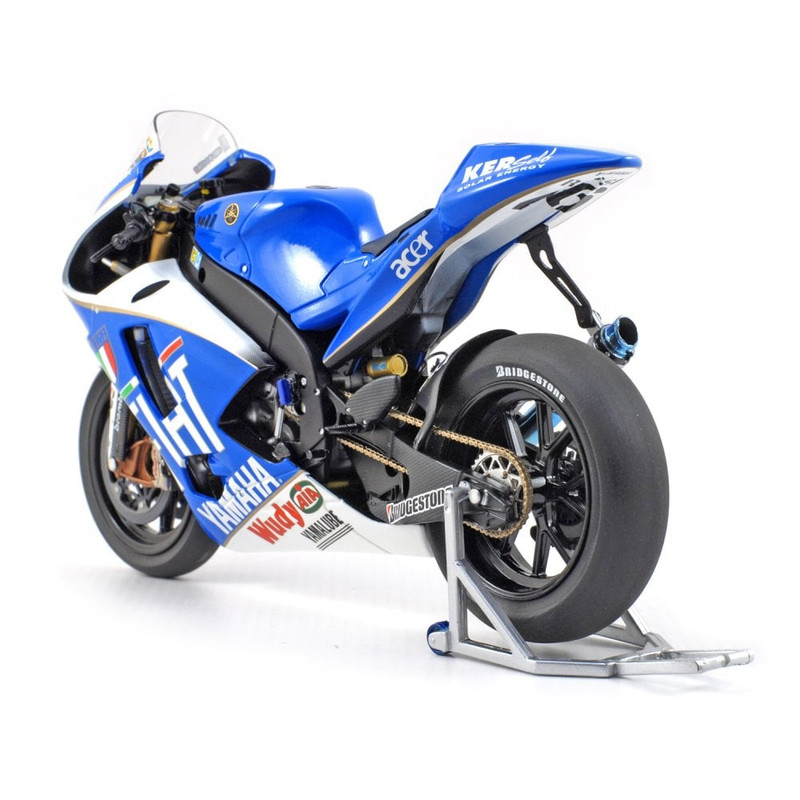 موتور بازی مدل YAMAHA YZR-M1 CATAIUNYA 2008