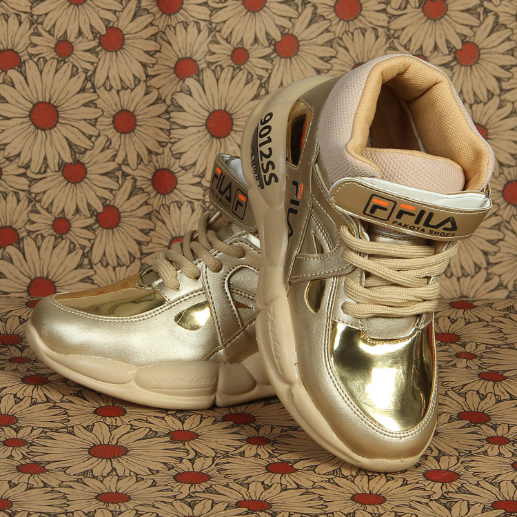 کفش مخصوص پیاده روی بچگانه کد 9012