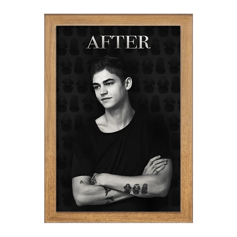 تابلو خندالو مدل هرو فاینز تیفین (Hero Fiennes Tiffin) کد F10254