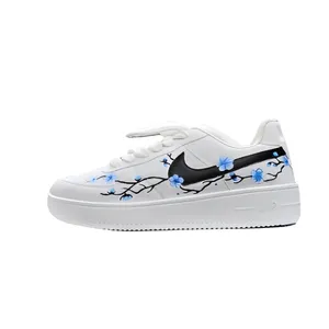 کفش پیاده روی مدل شکوفه