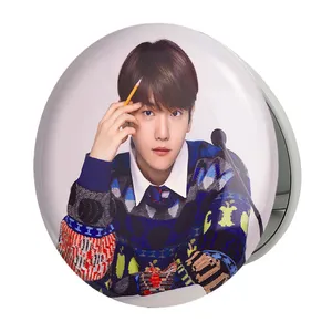 آینه جیبی خندالو طرح بکهیون گروه اکسو EXO مدل تاشو کد 13607 