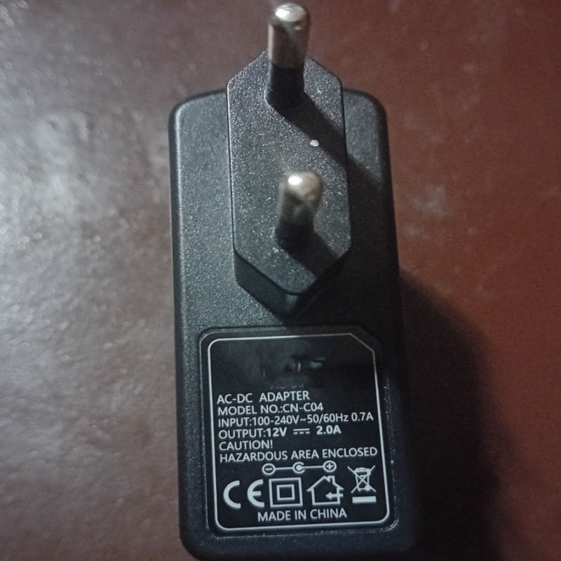 آداپتور تغذیه 12 ولت 2 آمپر مدل 12V-2A