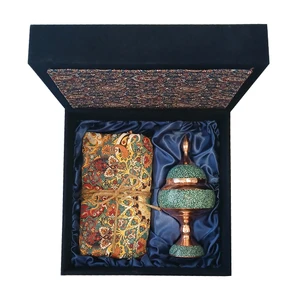 ست هدیه مدل شکلات خوری فیروزه و ترمه کد 0041