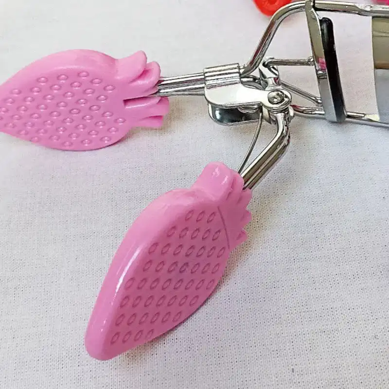 فرمژه مدل توت فرنگی