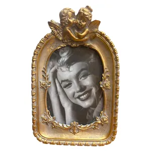 قاب عکس کد ۲۰۵۱ سایز ۱۳*۱۸ سانتی متر