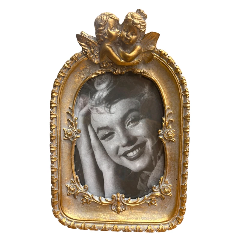 قاب عکس کد ۲۰۵۱ سایز ۱۳*۱۸ سانتی متر