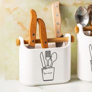 جاقاشقی ام وي اچ گلس اند پلاستيكس مدل کارد و چنگال