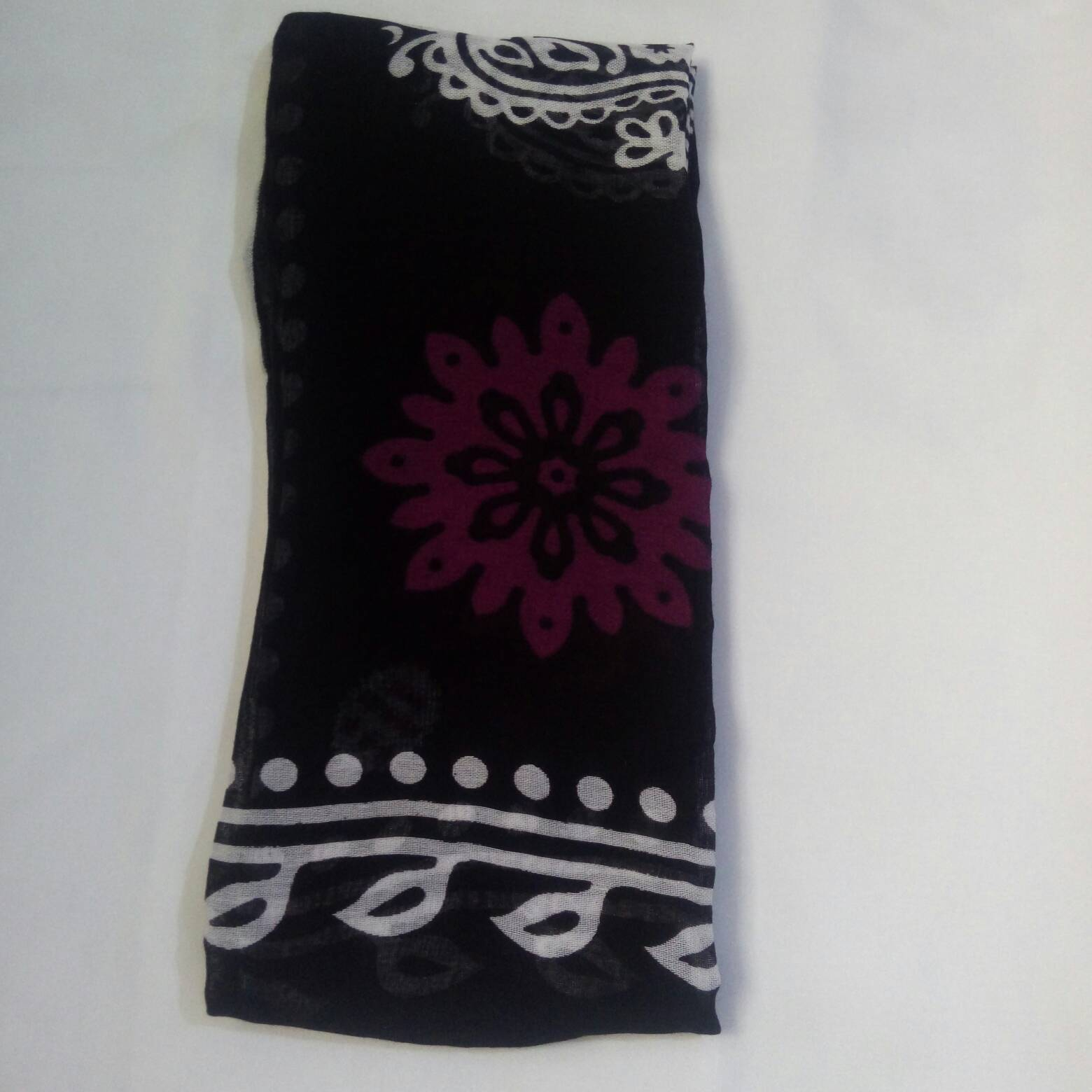 روسری دست دوز زنانه مدل سنتی