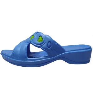 دمپایی زنانه مدل نازگل رنگ آبی