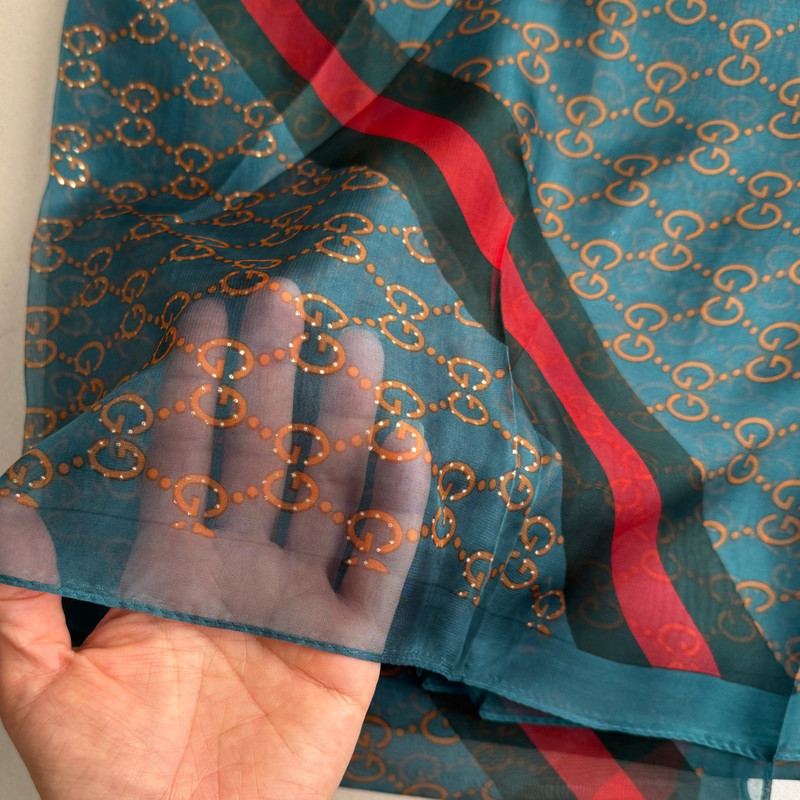 روسری زنانه مدل حریر ابرشیم زنجیری کد 2