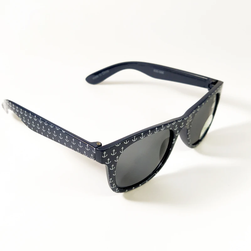 عکس شماره 2 : عینک آفتابی پسرانه مدل ویفرر طرح لنگر