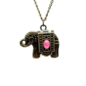 ساعت گردنبندی عقربه ای مدل فیلی