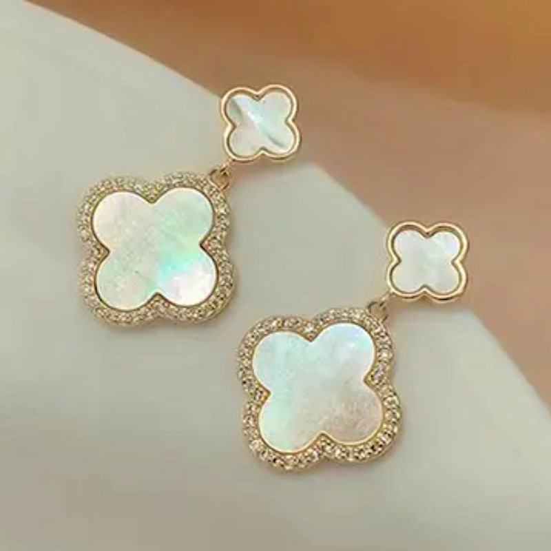 گوشواره زنانه مدل ونکلیف