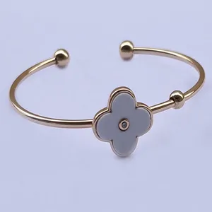 دستبند زنانه  مدل m5010